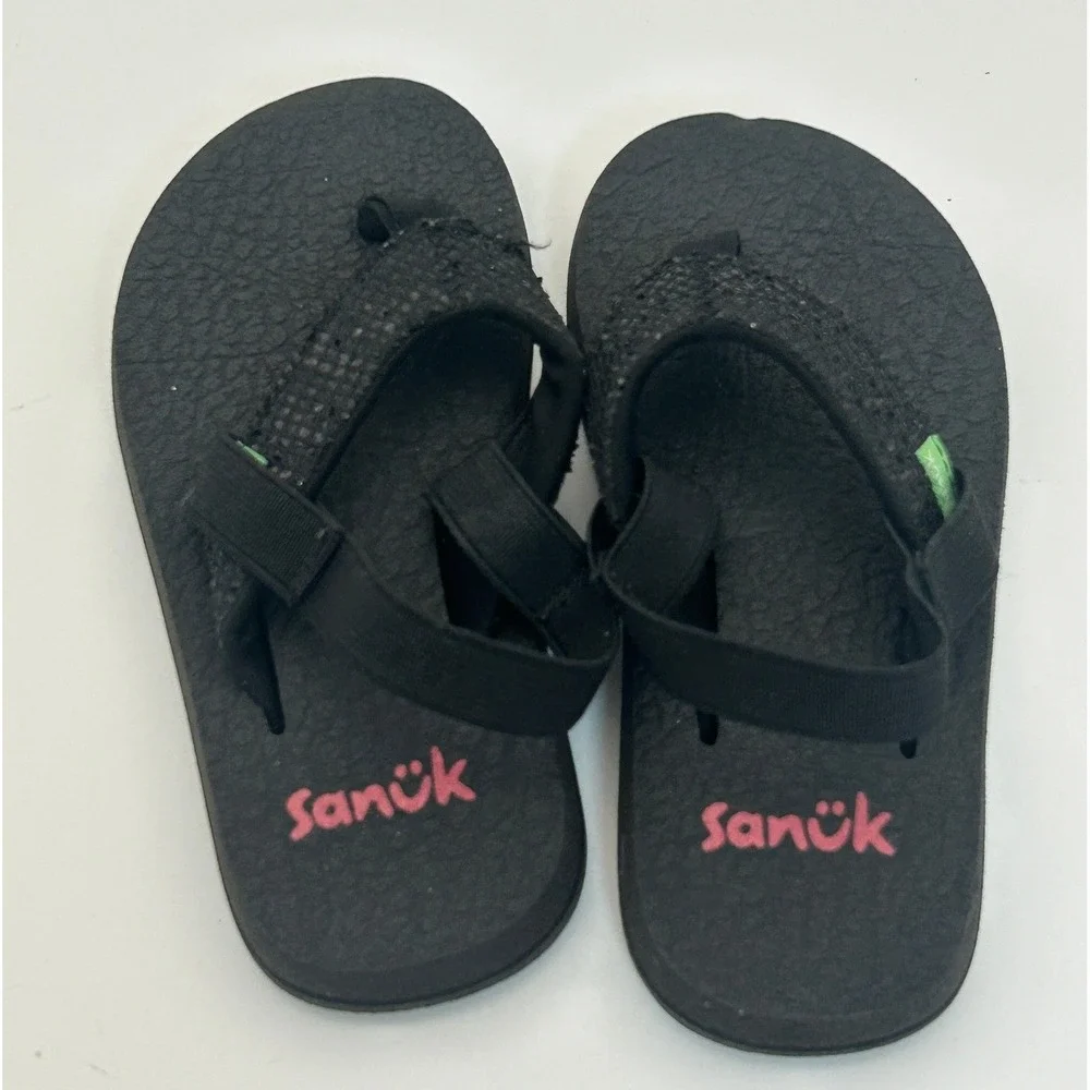 Sanuk girls black